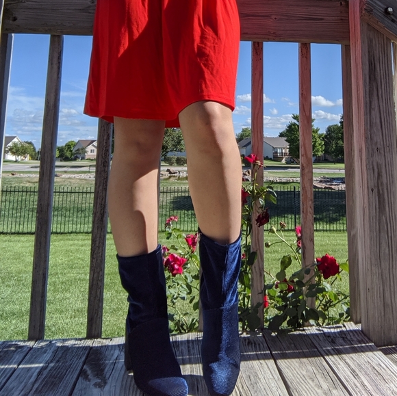 ✨HALSTON Blue and Black Color Blocked Booties🌠 - Picture 3 of 6